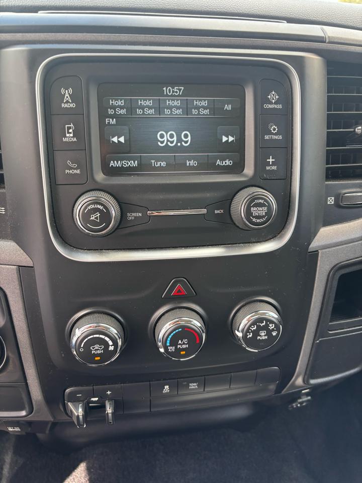 RAM 1500 Classic Tradesman Crew Cab SWB 2WD 2020