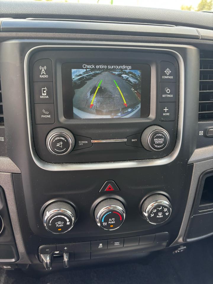 RAM 1500 Classic Tradesman Crew Cab SWB 2WD 2020