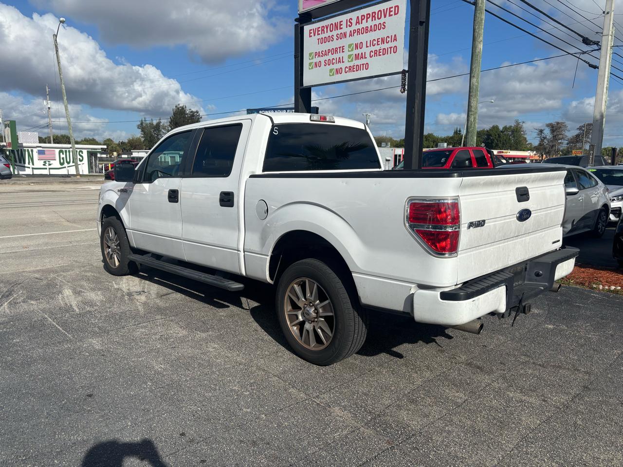 Ford F-150 Platinum SuperCrew 6.5-ft. Bed 4WD 2014