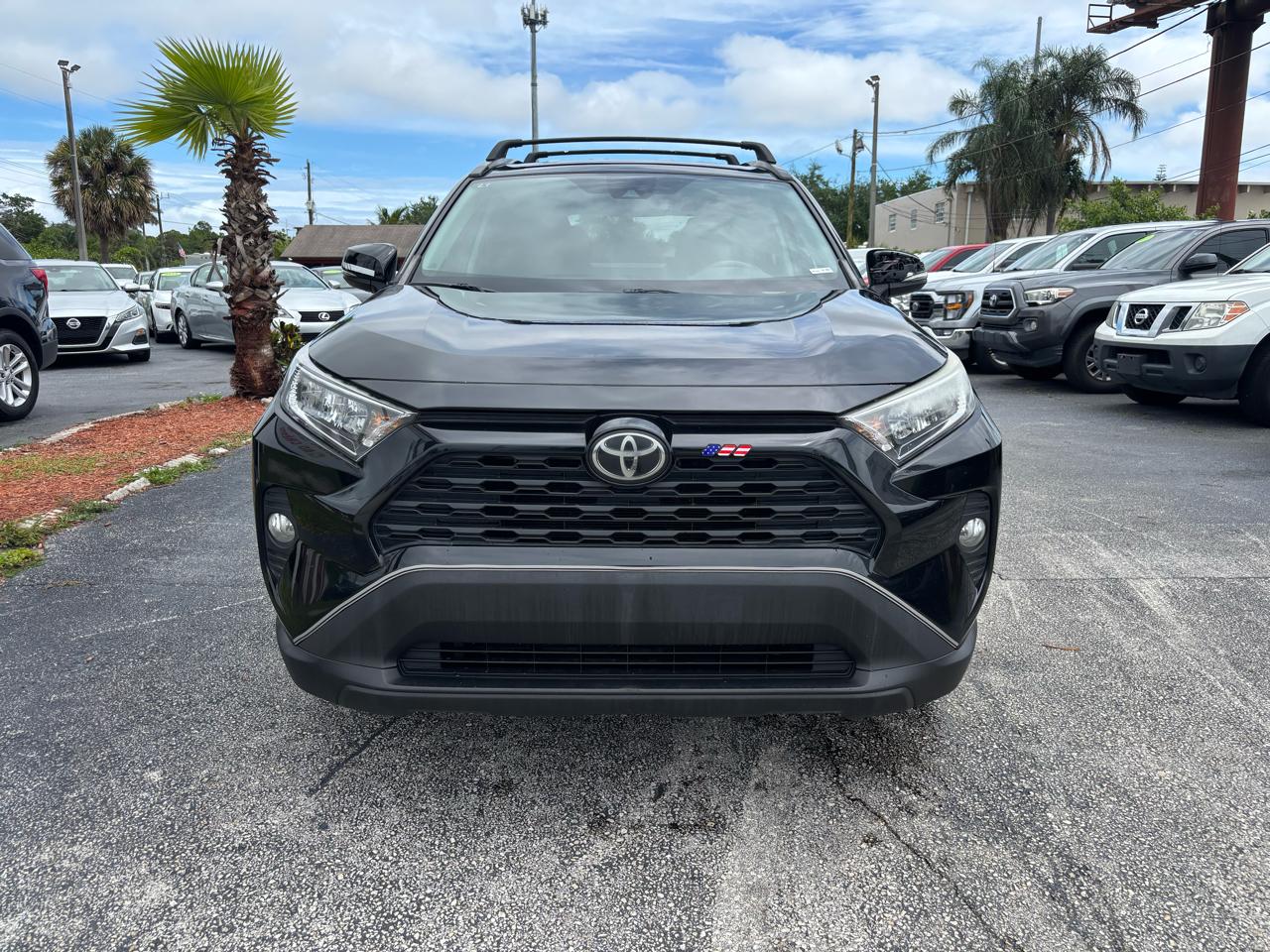 Toyota RAV4 XLE 2021