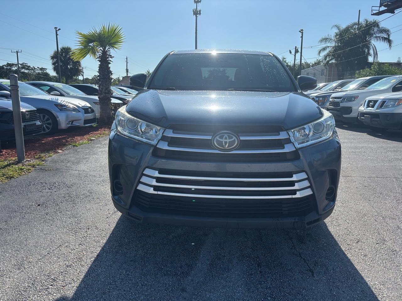 Toyota Highlander LE FWD I4 2017