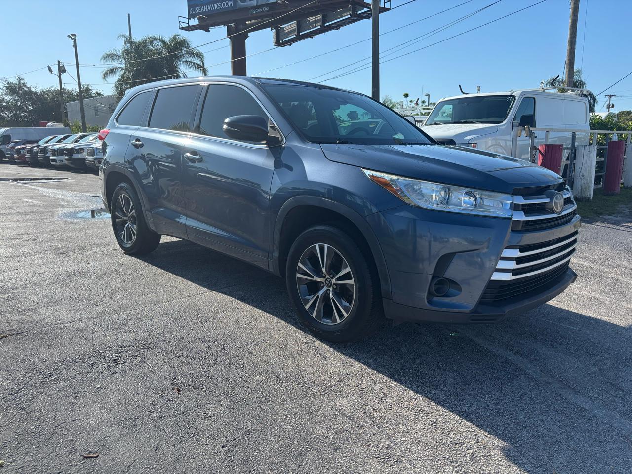 Toyota Highlander LE FWD I4 2017