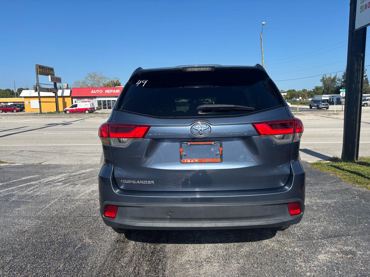 Toyota Highlander LE FWD I4 2017