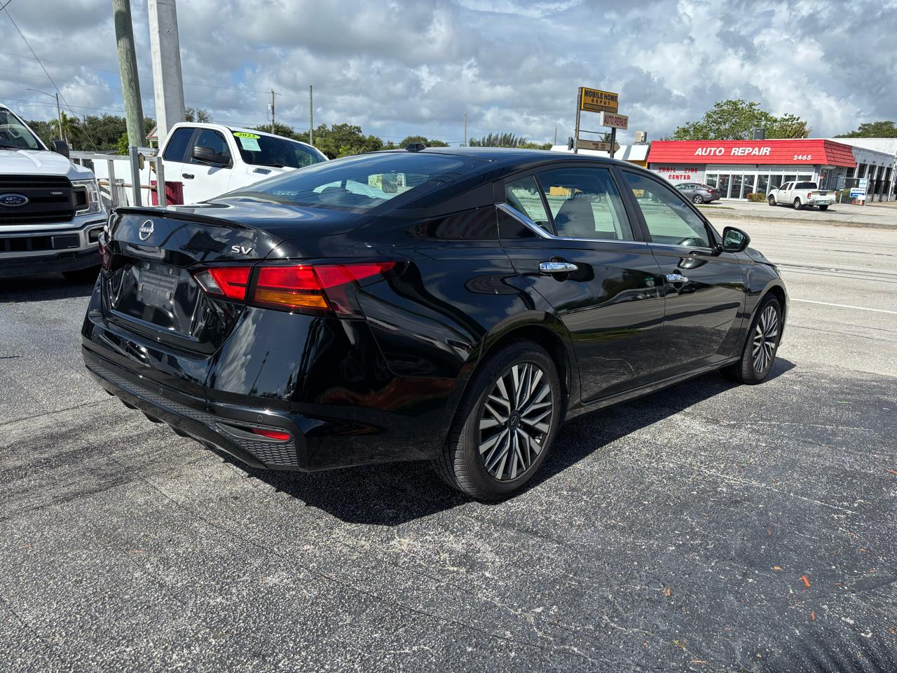 Nissan Altima 2.5 SV 2023