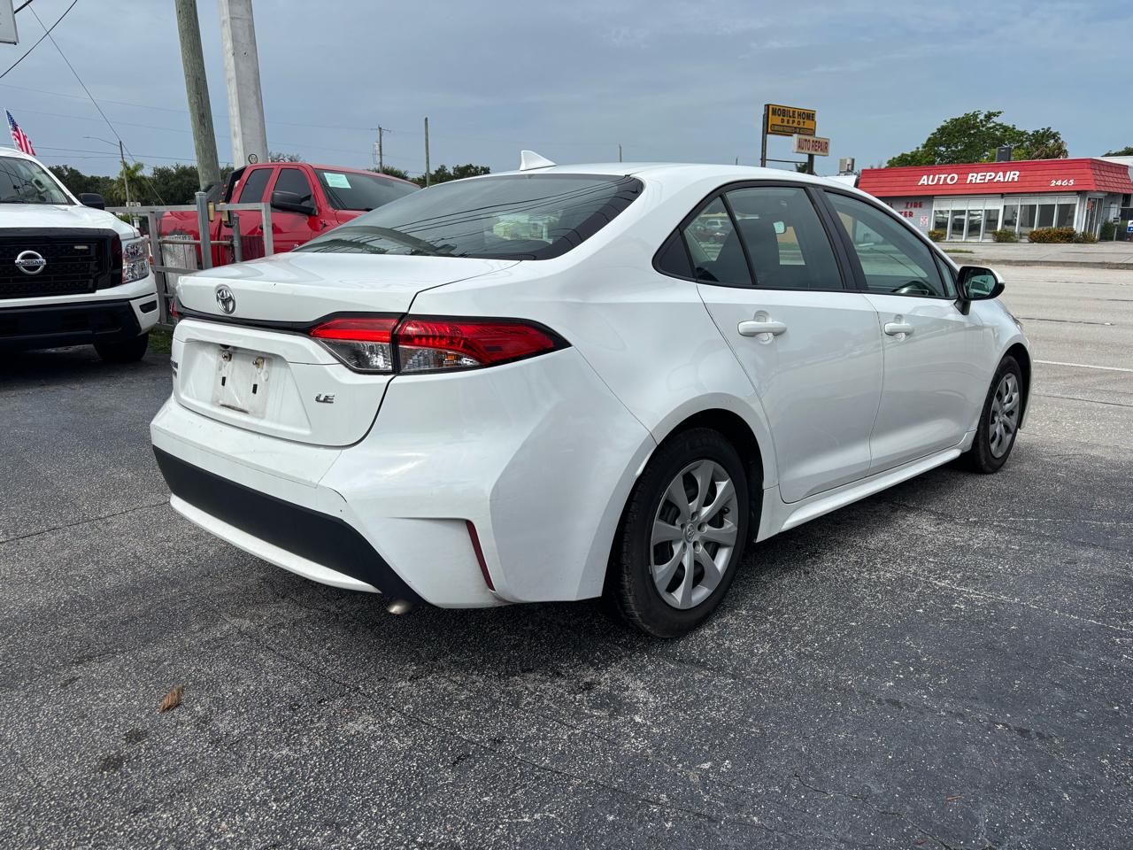 Toyota Corolla LE CVT (Natl) 2021