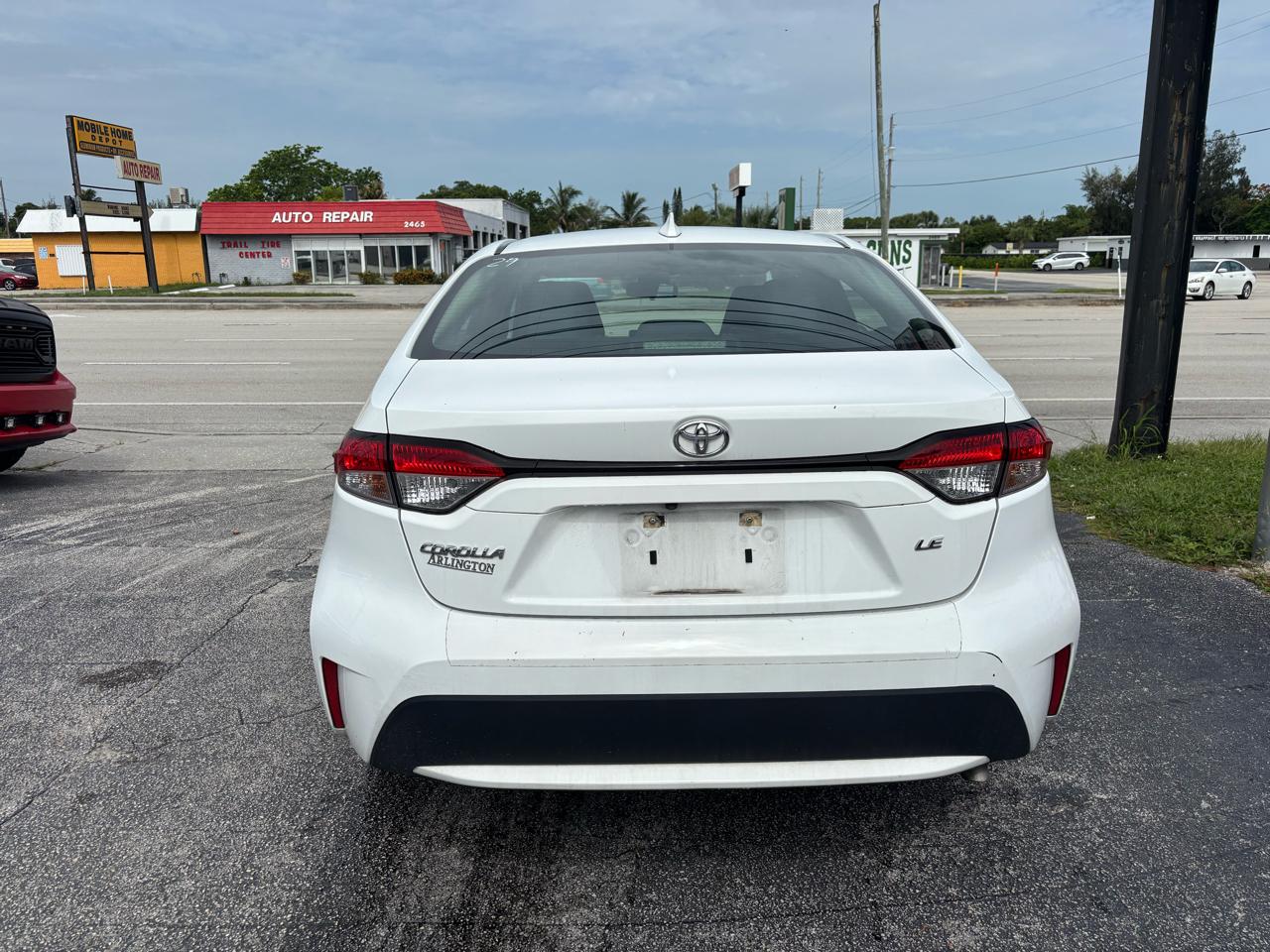 Toyota Corolla LE CVT (Natl) 2021