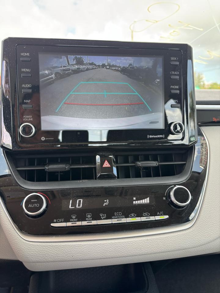 Toyota Corolla LE CVT (Natl) 2022