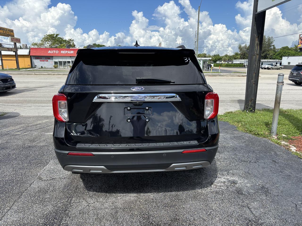 Ford Explorer XLT RWD 2022