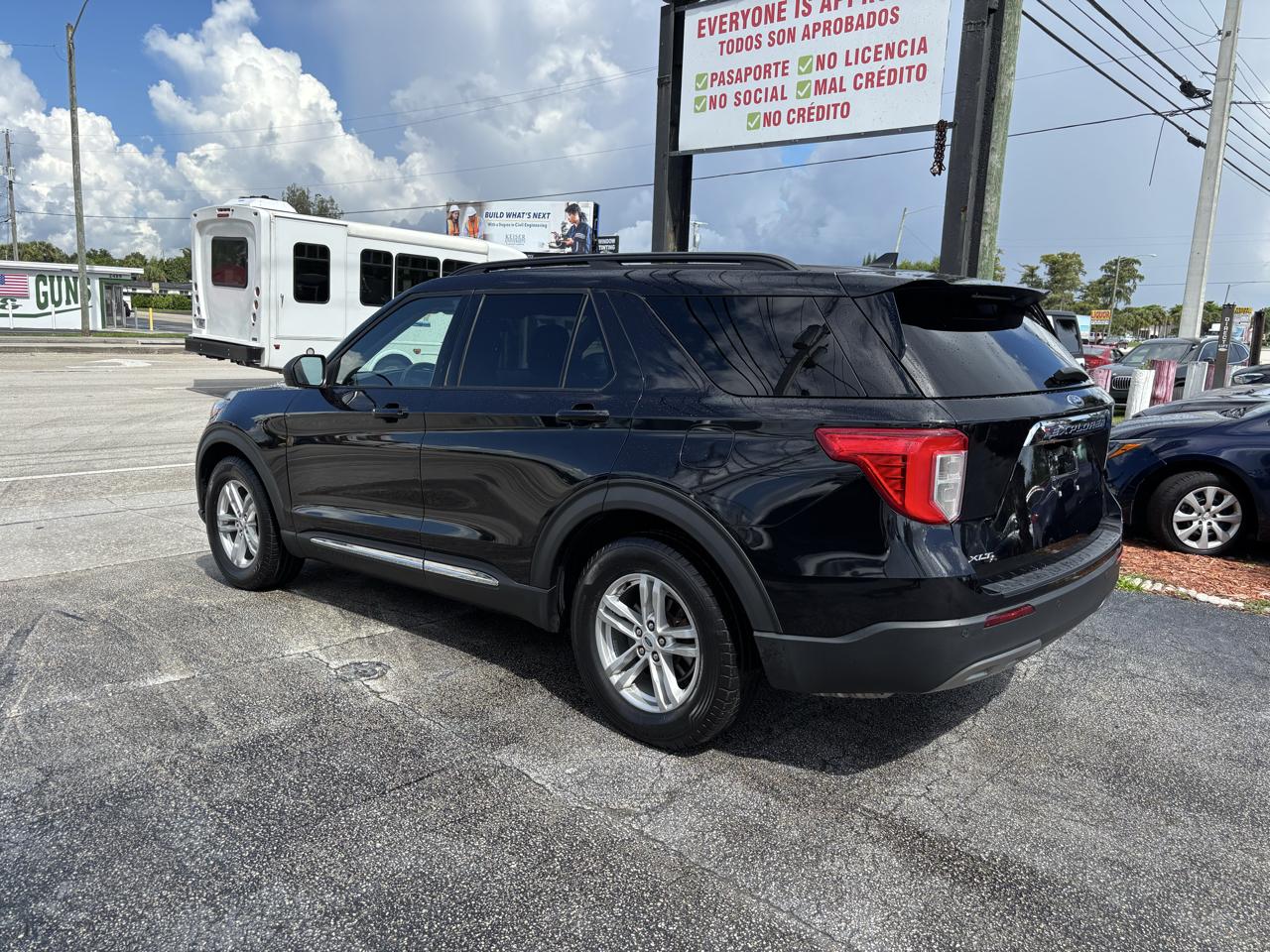 Ford Explorer XLT RWD 2022