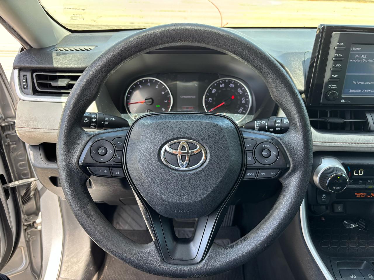 Toyota RAV4 XLE FWD (Natl) 2020
