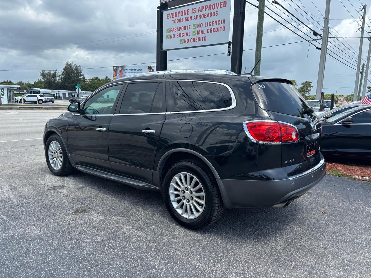 Buick Enclave FWD 4dr CXL-1 2011