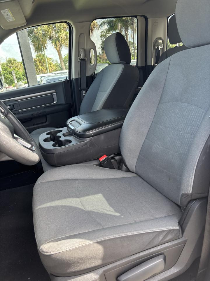 RAM 1500 Classic SLT 4x4 Quad Cab 6'4" Box 2024