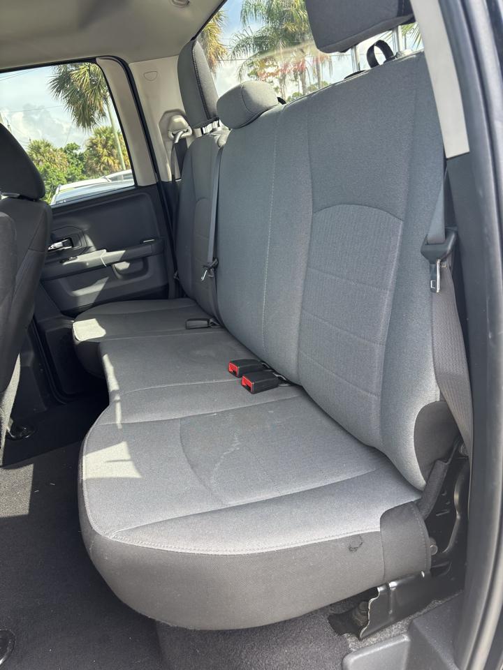 RAM 1500 Classic SLT 4x4 Quad Cab 6'4" Box 2024