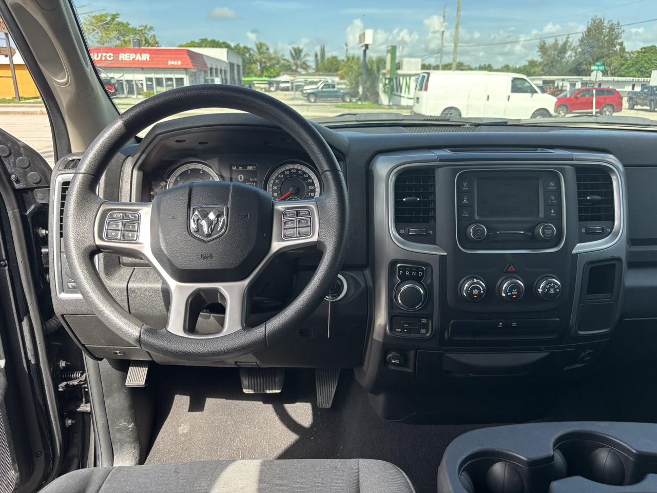 RAM 1500 Classic SLT 4x4 Quad Cab 6'4" Box 2024