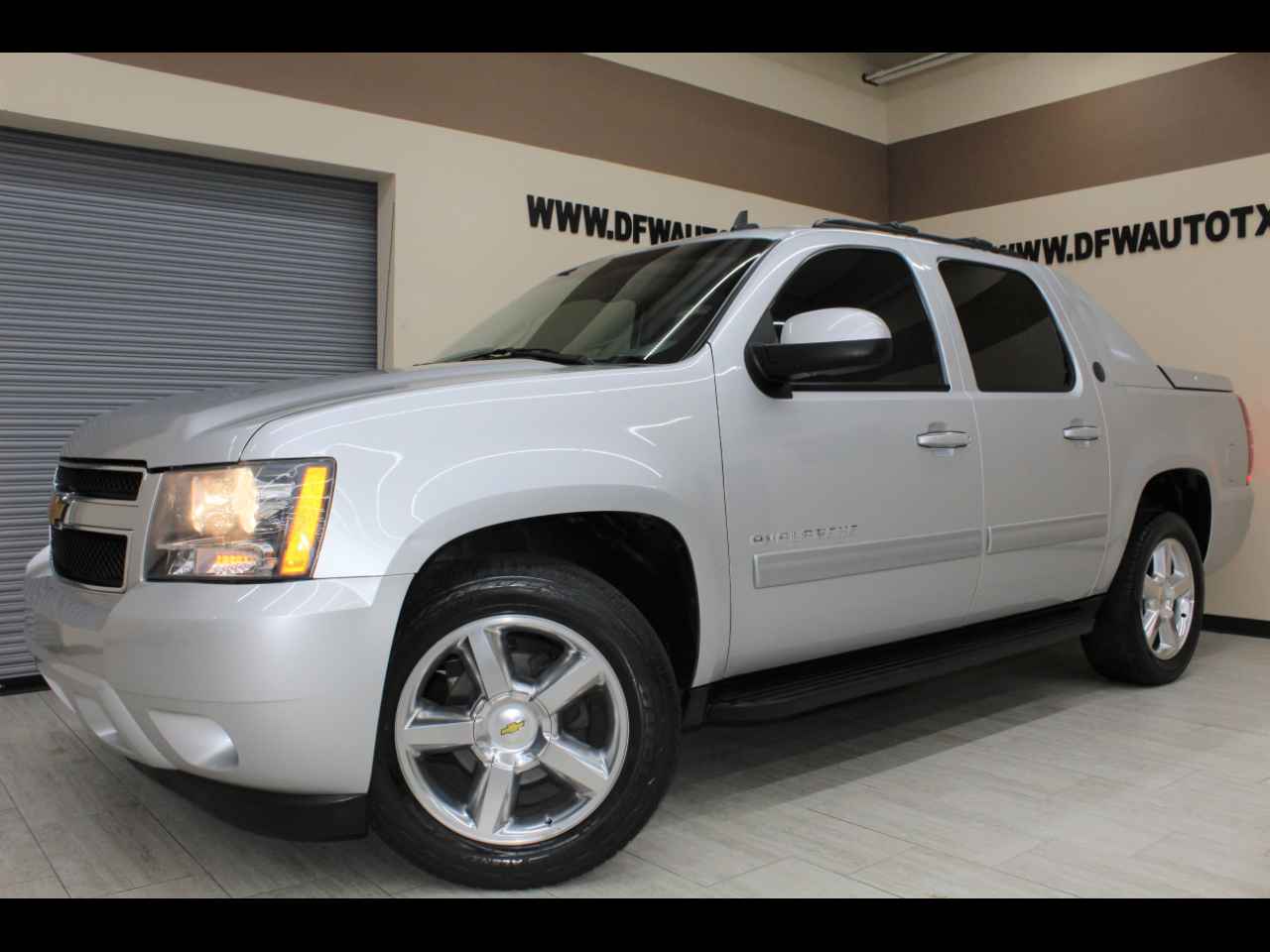 Used 2013 Chevrolet Avalanche LT 2WD Black Diamond Edition for Sale in