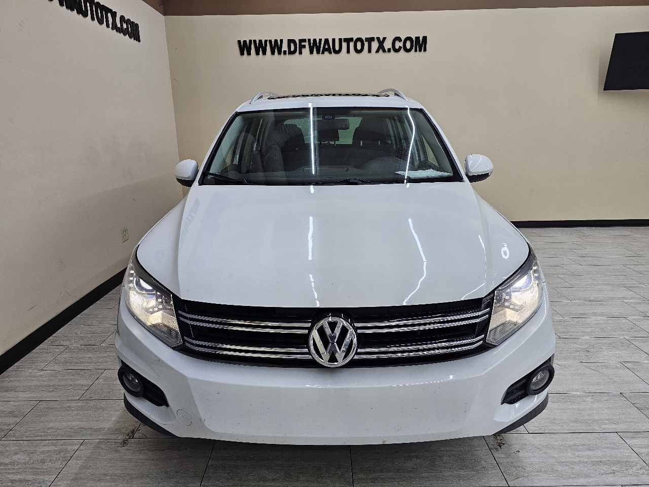 Volkswagen Tiguan SE 2016