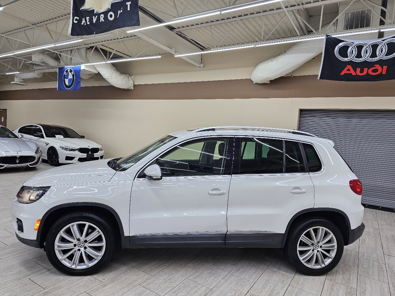 Volkswagen Tiguan SE 2016