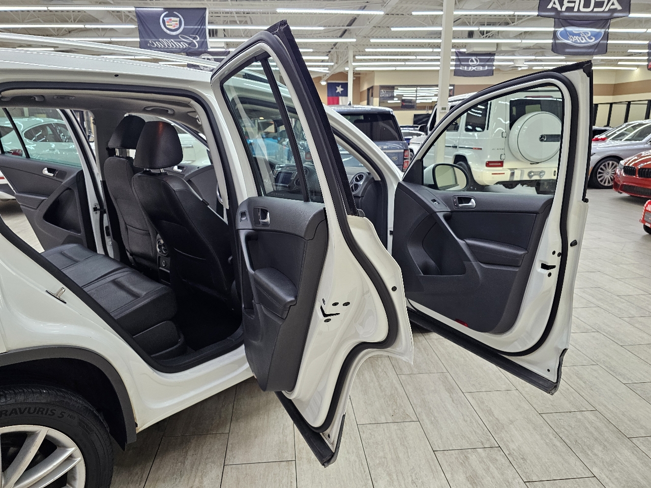 Volkswagen Tiguan SE 2016