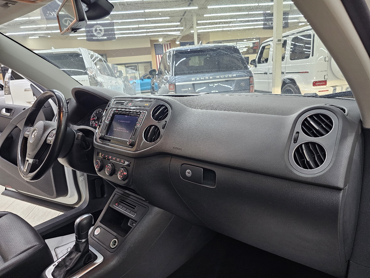 Volkswagen Tiguan SE 2016