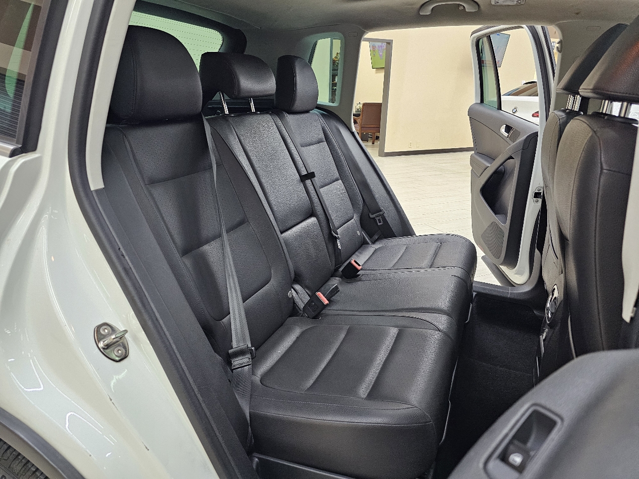 Volkswagen Tiguan SE 2016