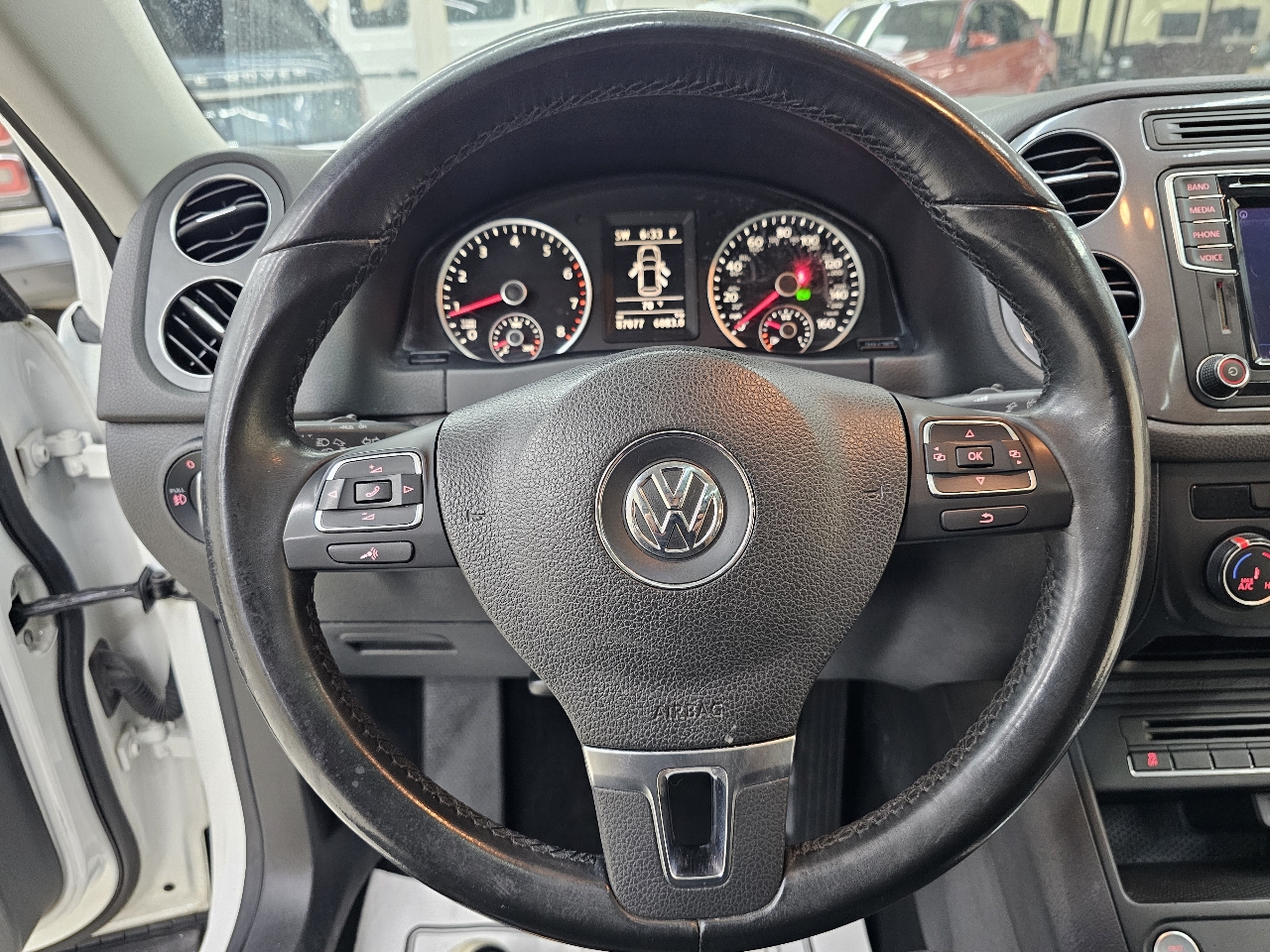 Volkswagen Tiguan SE 2016
