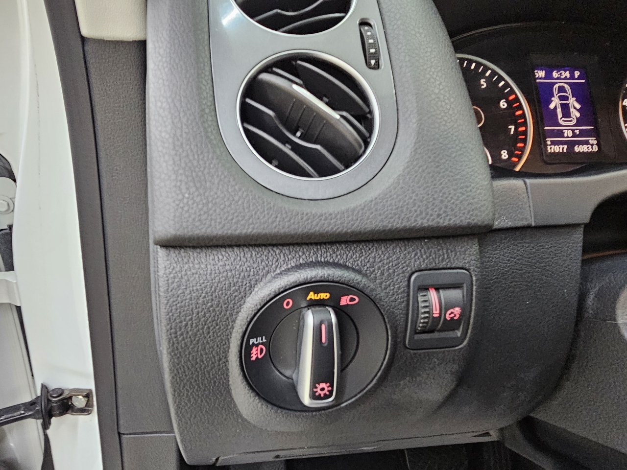 Volkswagen Tiguan SE 2016