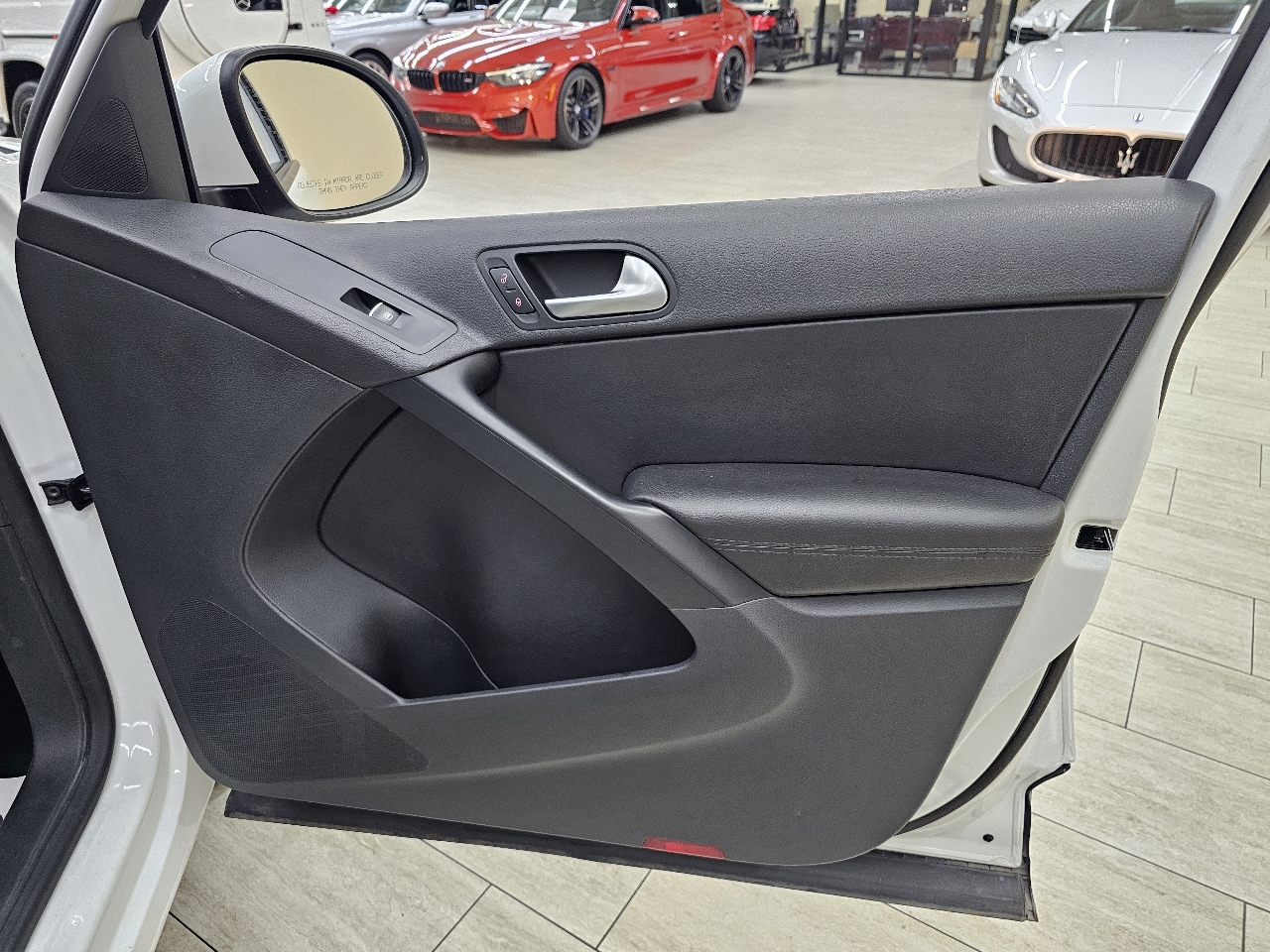 Volkswagen Tiguan SE 2016