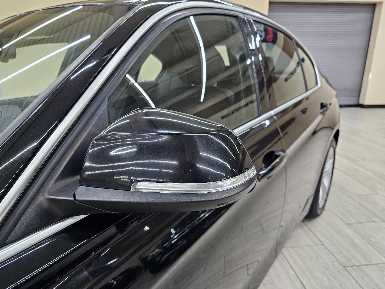 BMW 3-Series 330i SULEV Sedan 2018