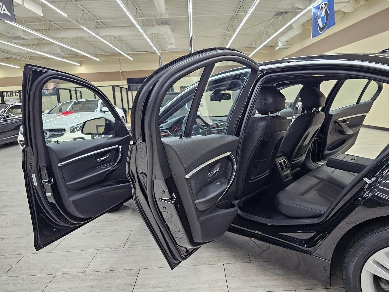 BMW 3-Series 330i SULEV Sedan 2018