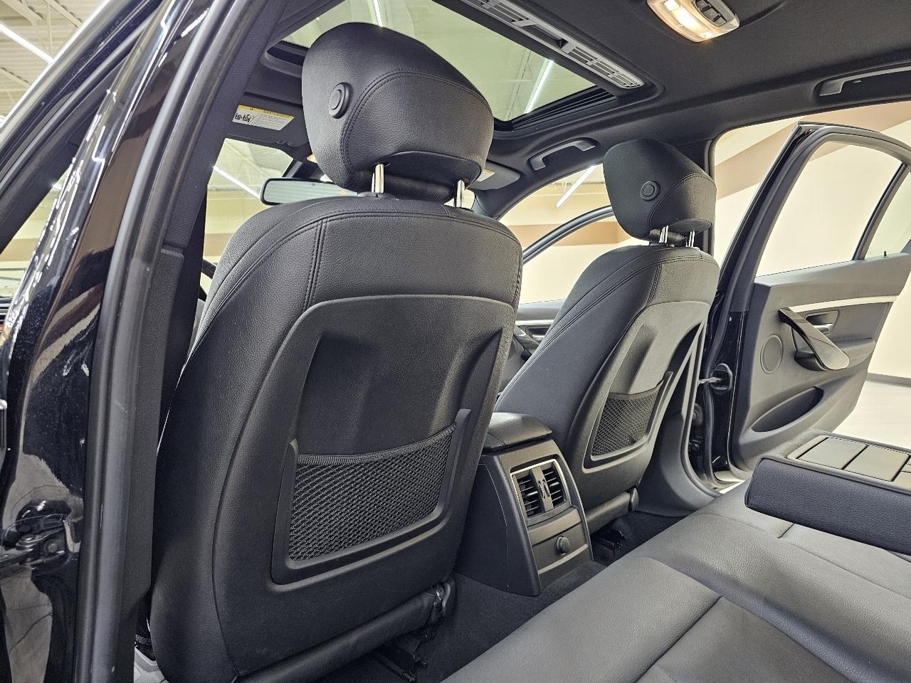 BMW 3-Series 330i SULEV Sedan 2018