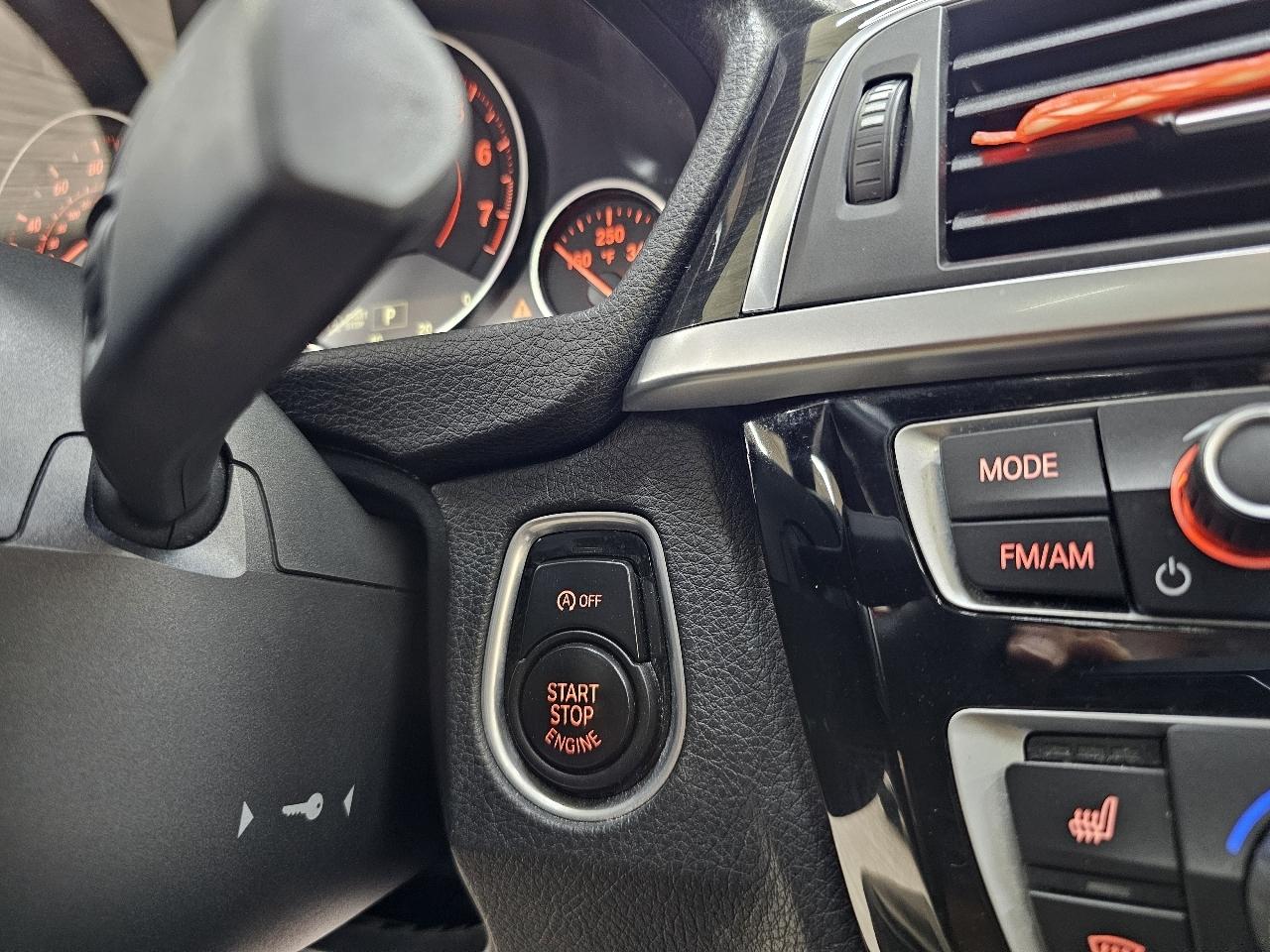 BMW 3-Series 330i SULEV Sedan 2018