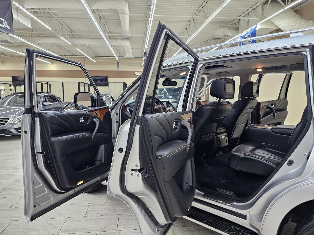 Infiniti QX80 4WD 2015