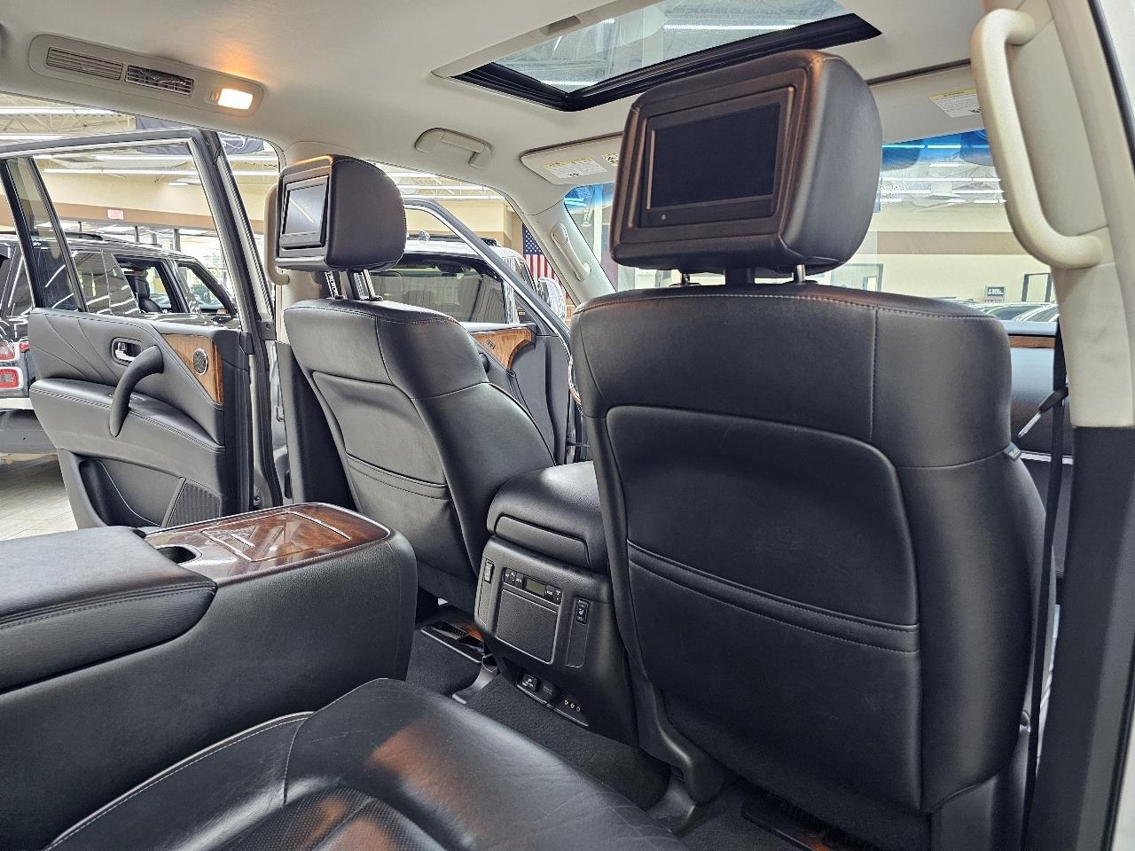 Infiniti QX80 4WD 2015