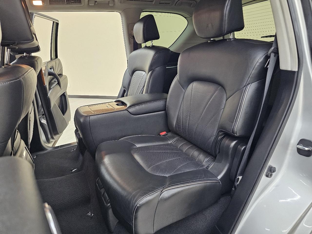 Infiniti QX80 4WD 2015