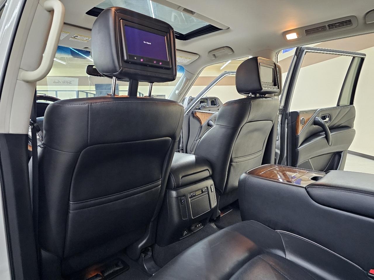 Infiniti QX80 4WD 2015