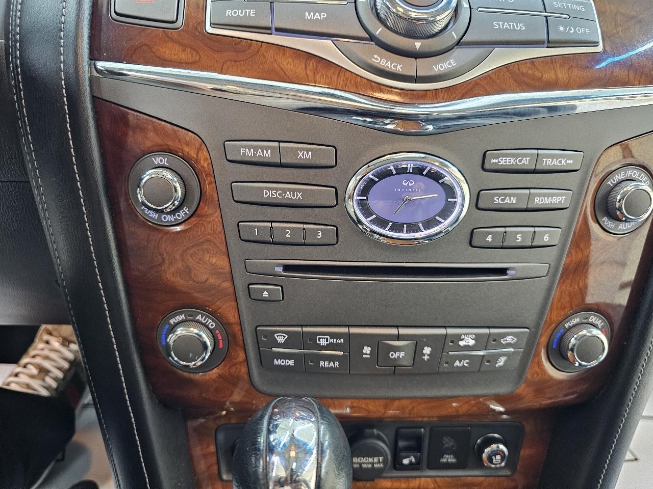 Infiniti QX80 4WD 2015