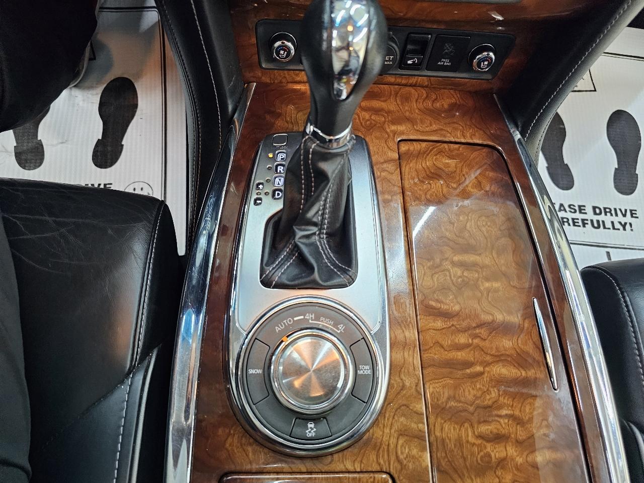 Infiniti QX80 4WD 2015