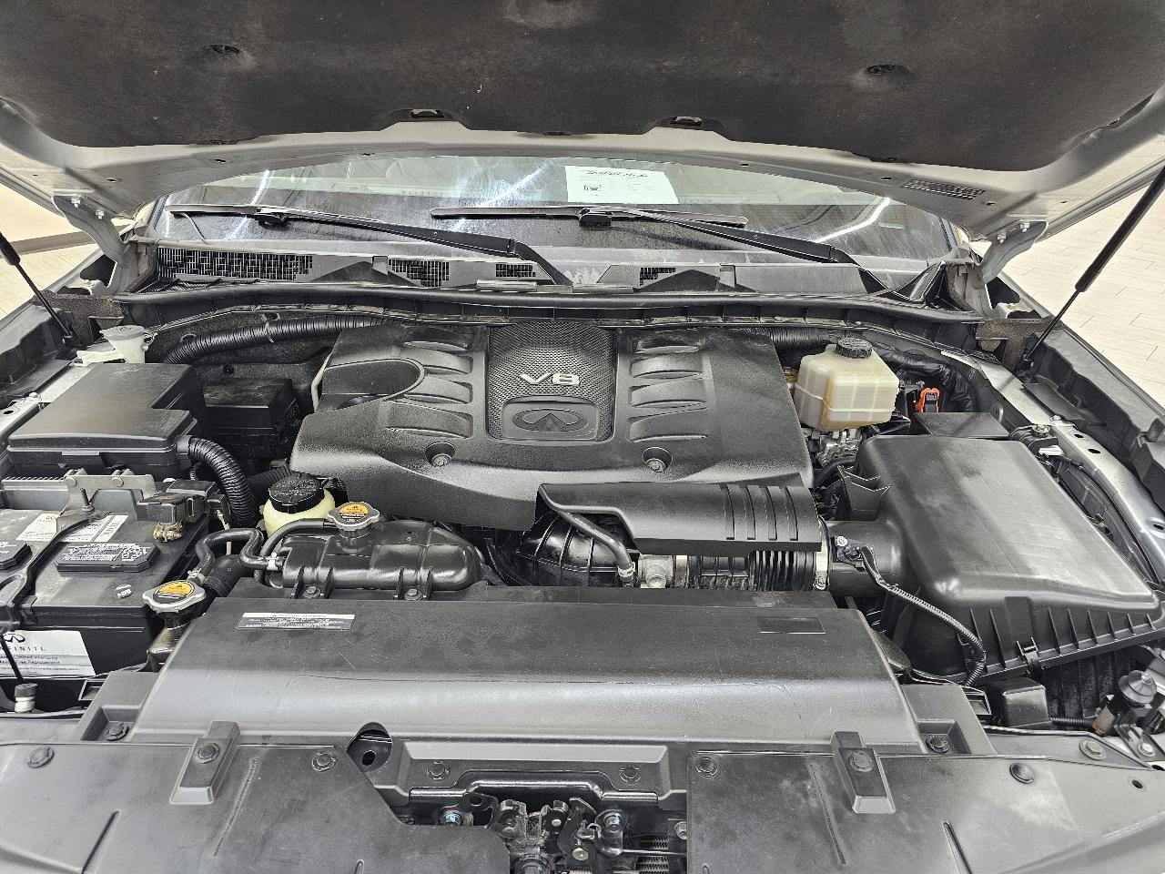 Infiniti QX80 4WD 2015