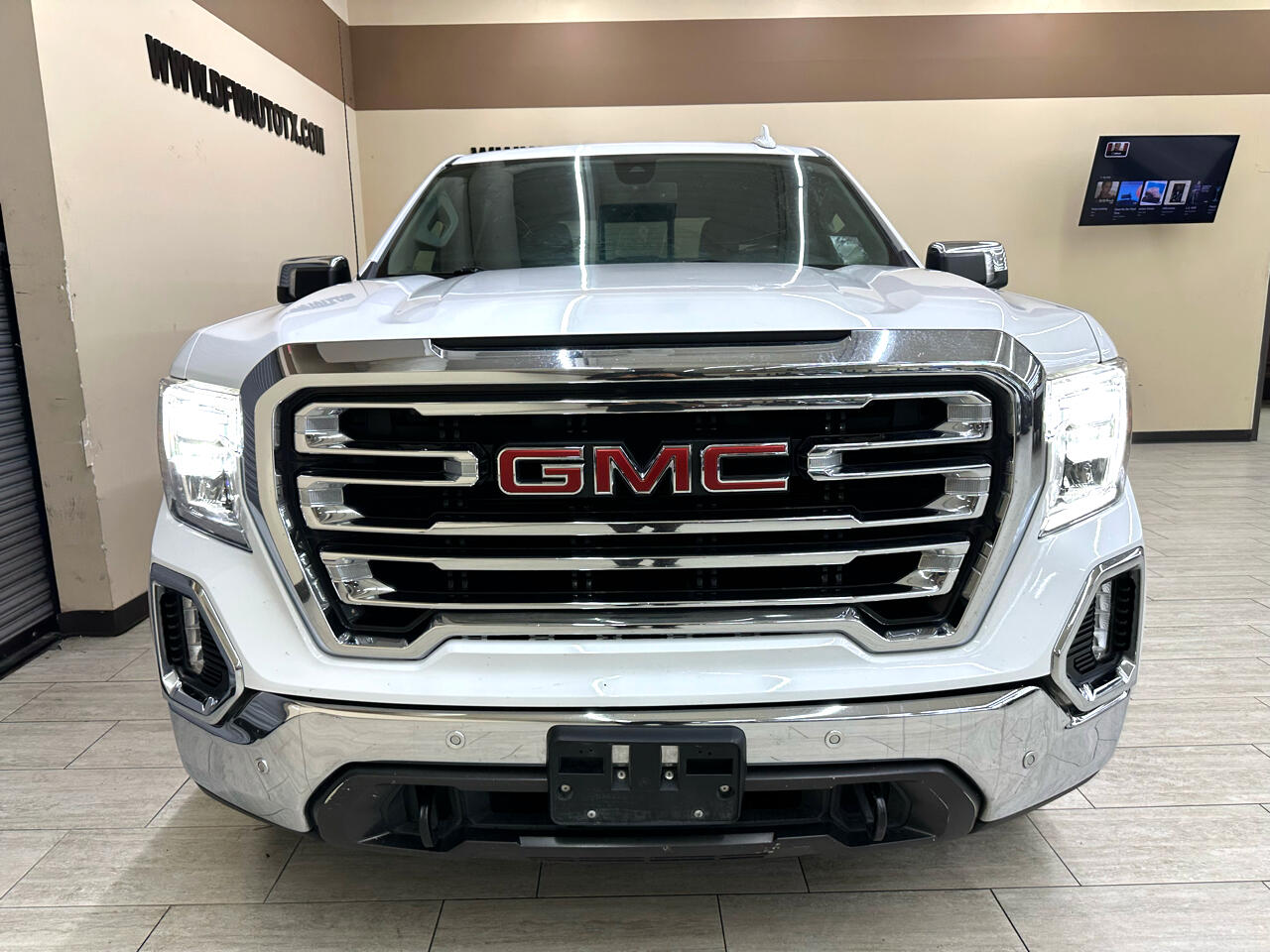 2020 Gmc Sierra 1500 SLT photo 3