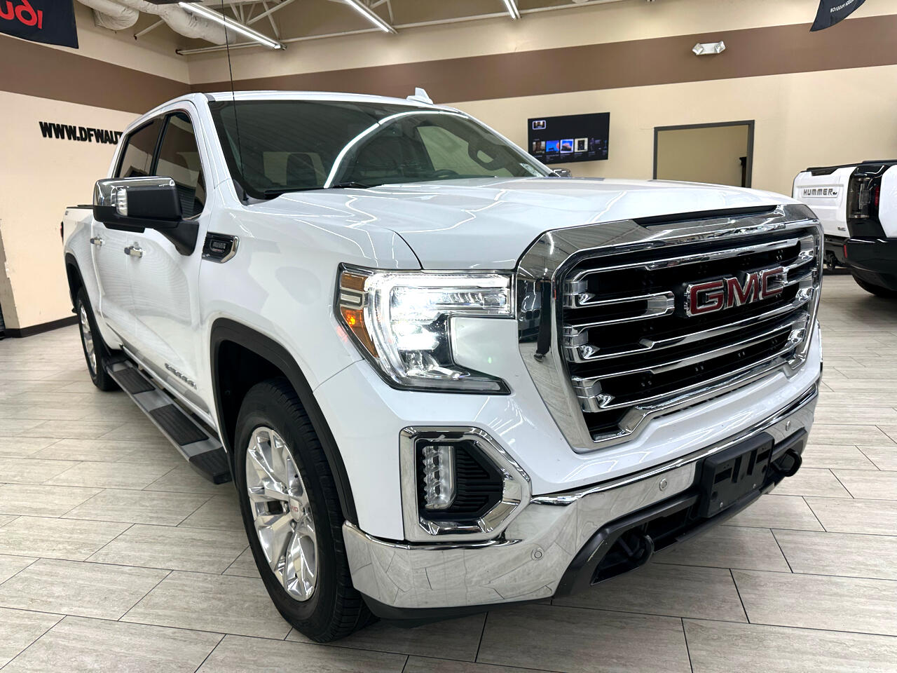 2020 Gmc Sierra 1500 SLT photo 4
