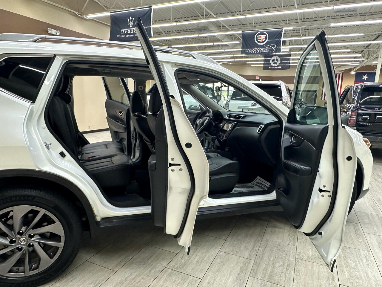 2016 Nissan Rogue SL photo 8