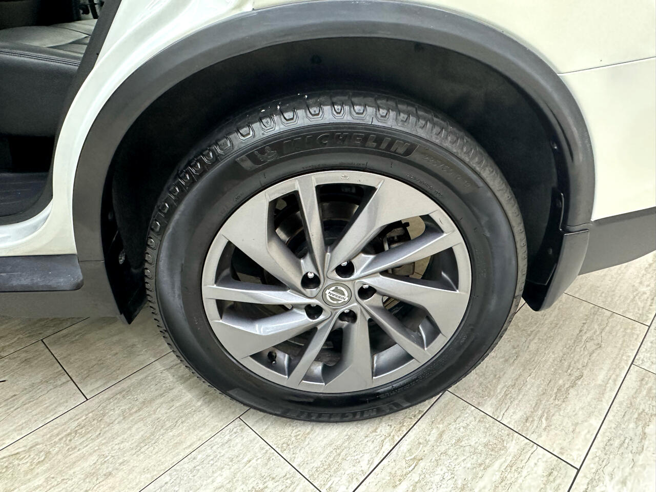 2016 Nissan Rogue SL photo 33