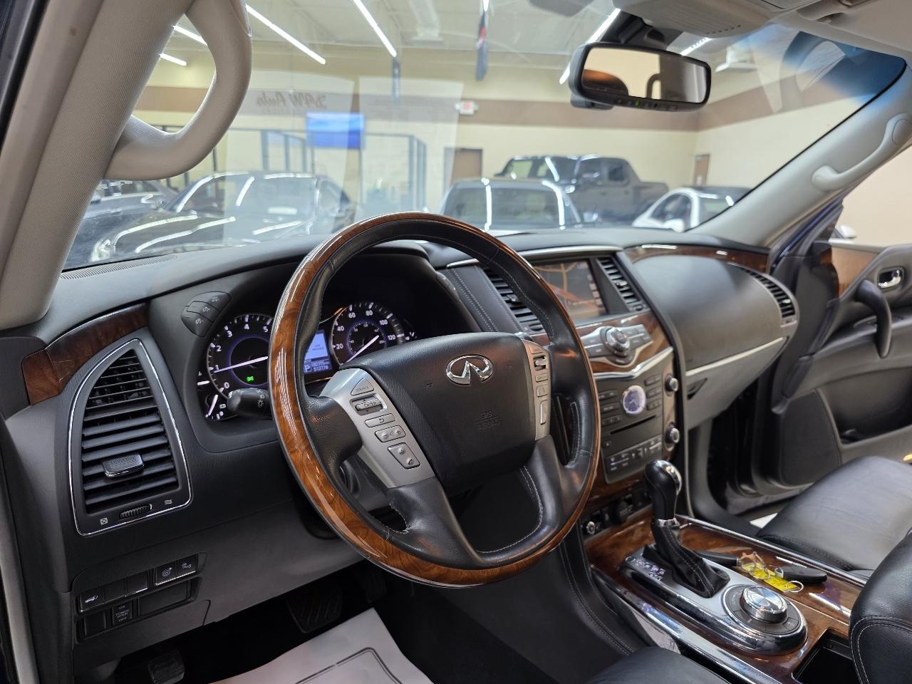Infiniti QX80 4WD 2015