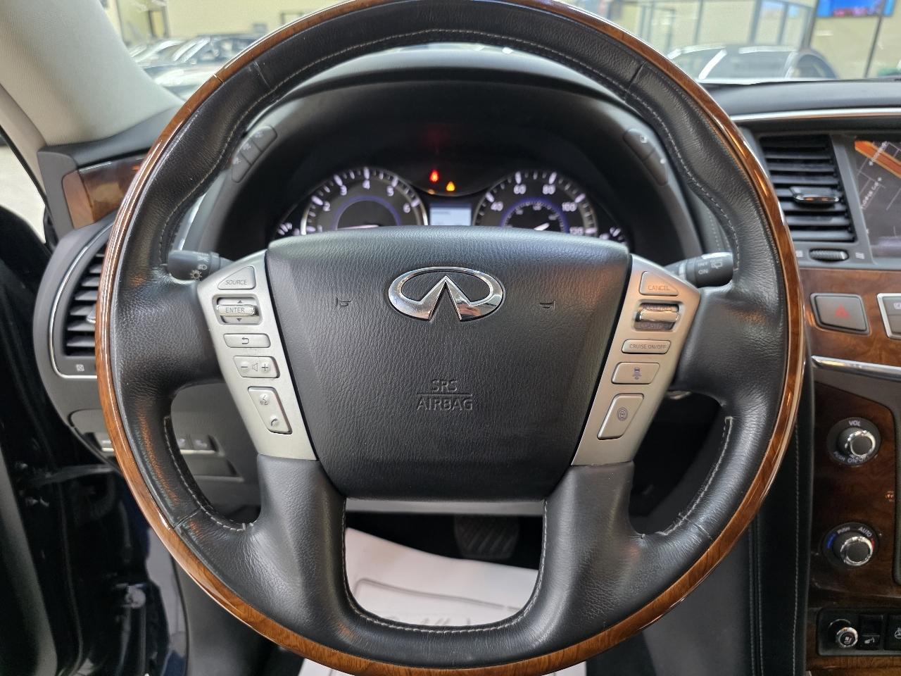 Infiniti QX80 4WD 2015
