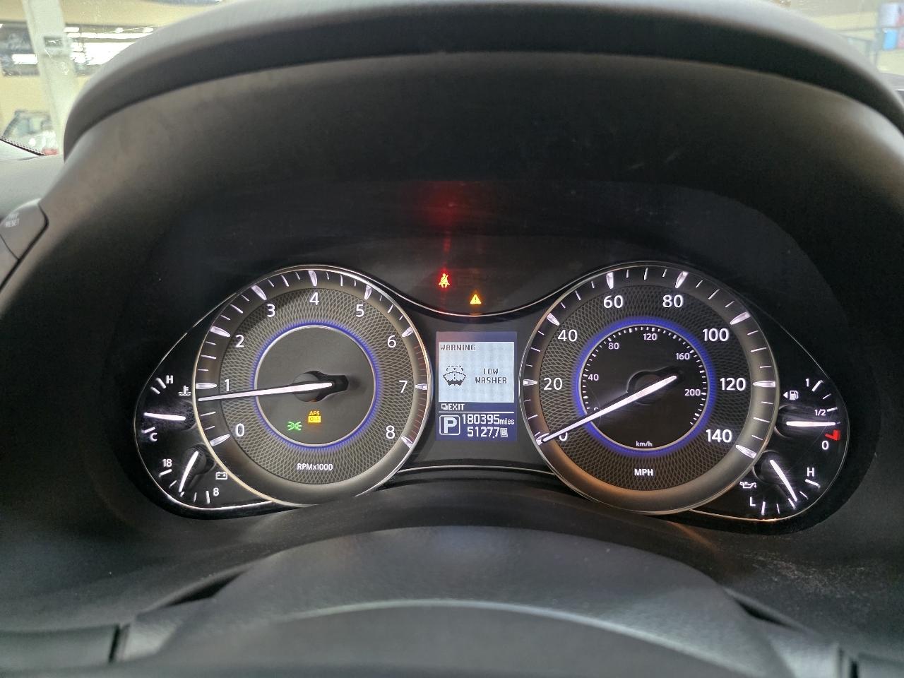 Infiniti QX80 4WD 2015