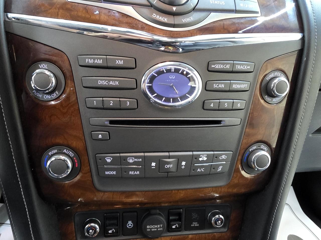 Infiniti QX80 4WD 2015