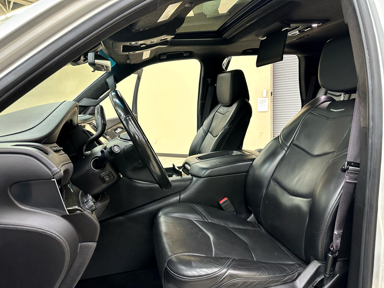 2017 Cadillac Escalade Platinum photo 15