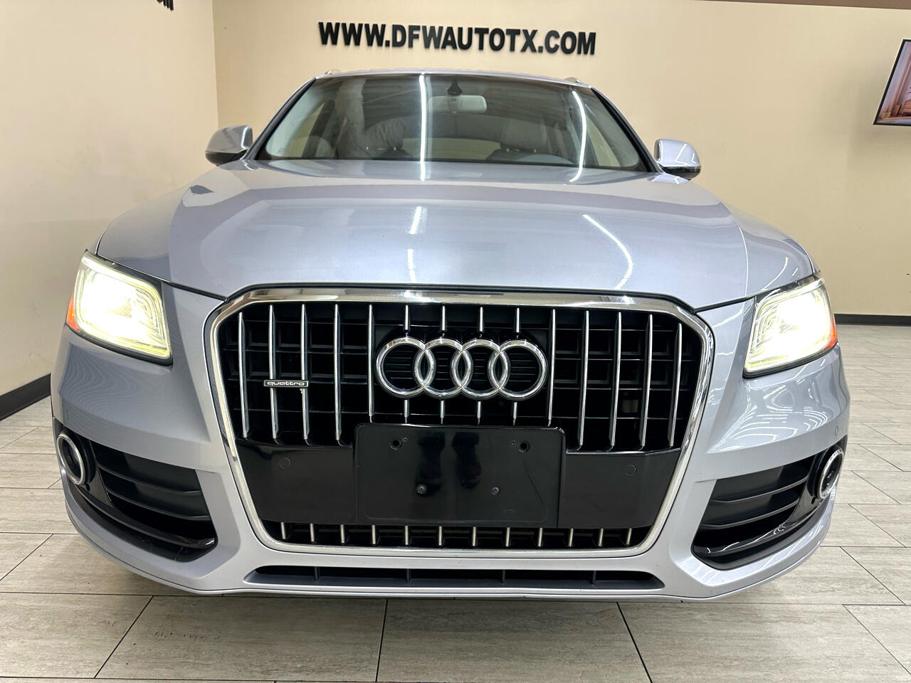 2017 Audi Q5 2.0T Premium Plus photo 2