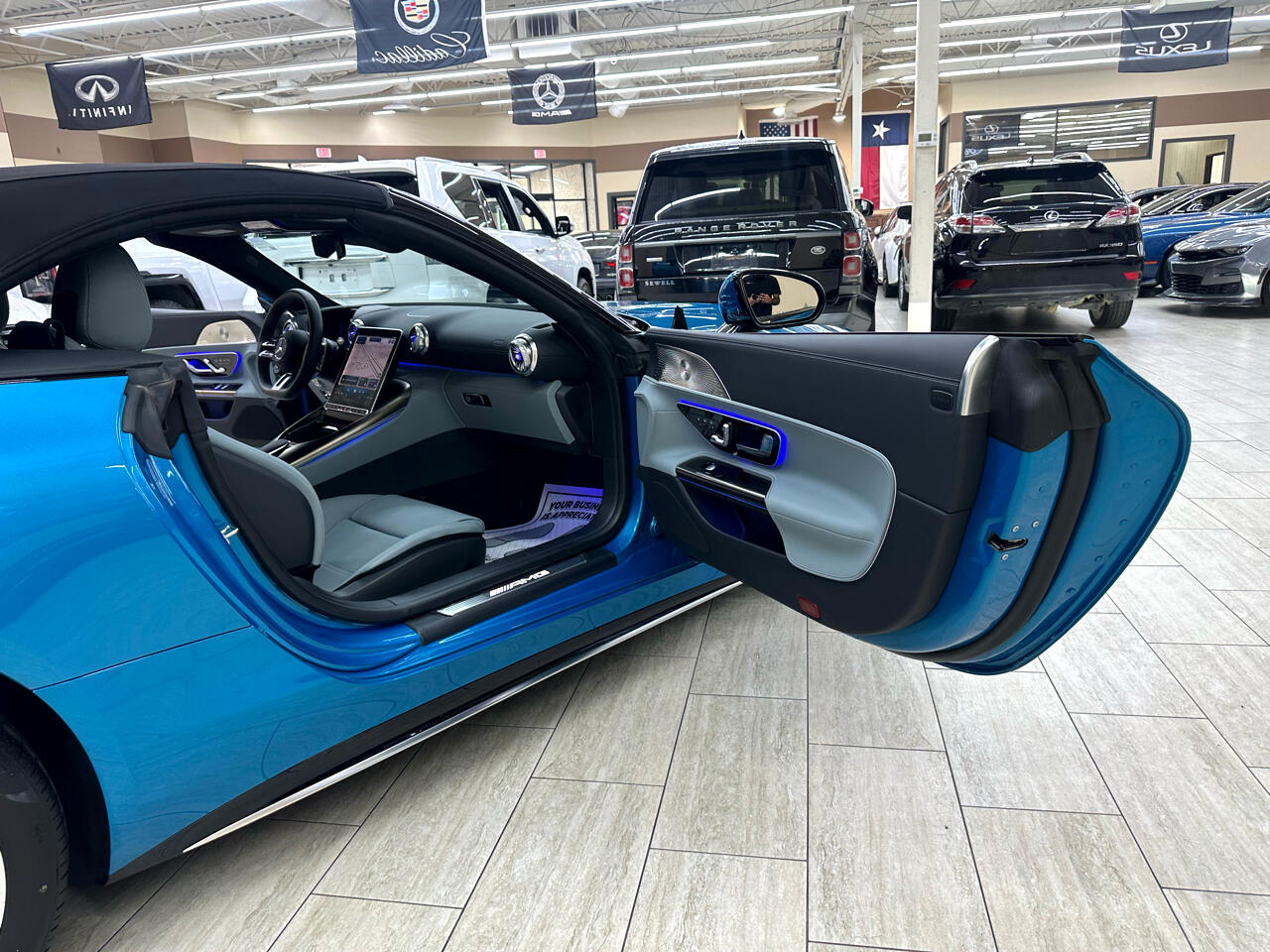 2024 Mercedes Benz SL 43 photo 10