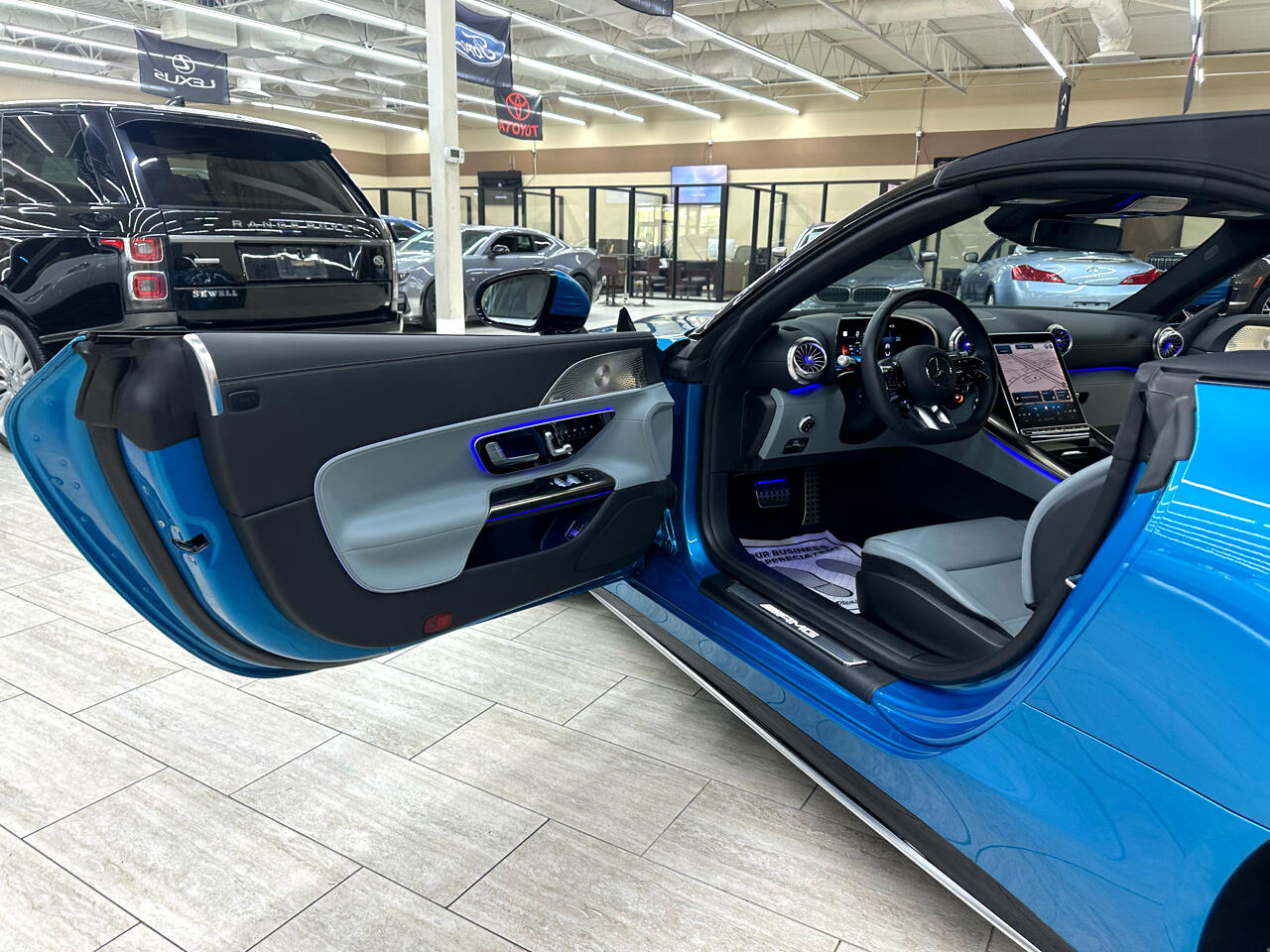 2024 Mercedes Benz SL 43 photo 12